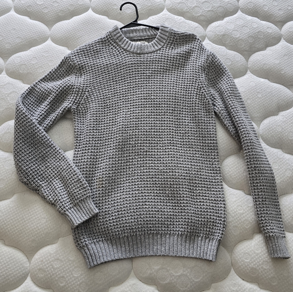 Unisex chunky knit sweater